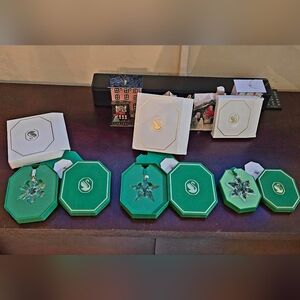 Swarovski Crystal Snowflake Set in Green Cases